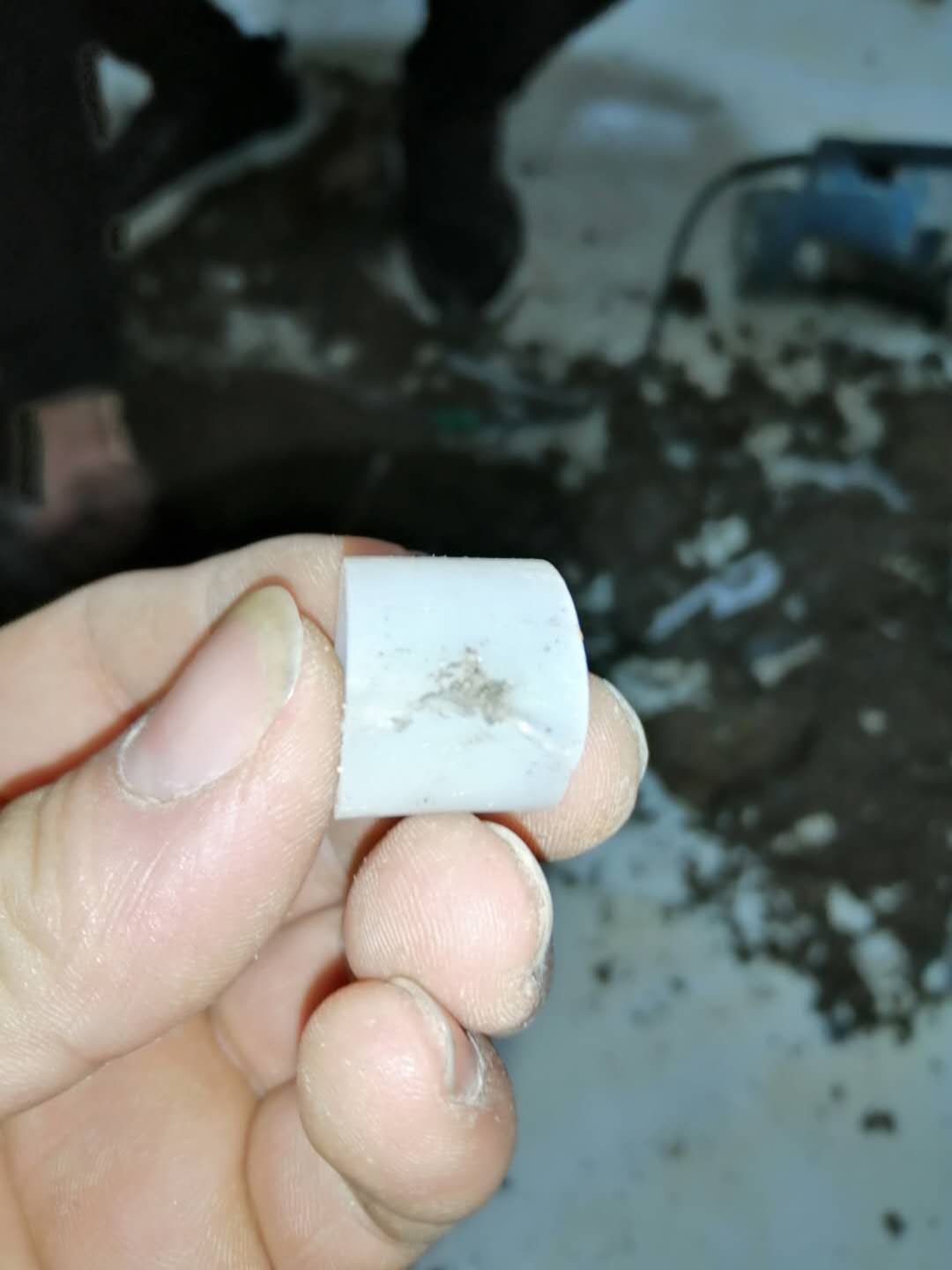 华容家里地暖漏水了怎么办？